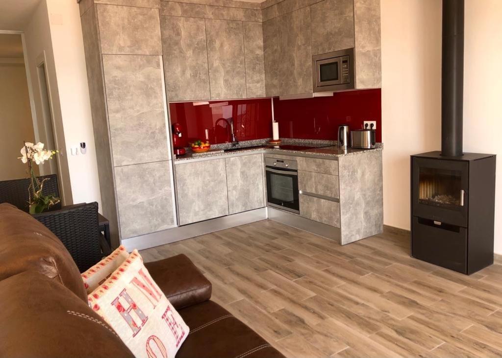 Beach Side Apartments Calahonda Sitio de Calahonda المظهر الخارجي الصورة