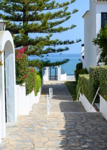 Beach Side Apartments Calahonda Sitio de Calahonda المظهر الخارجي الصورة